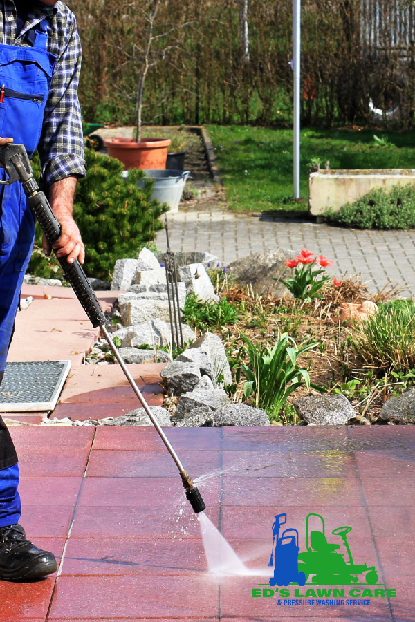 eds-lawncare-and-pressure-washing-services-precision-concrete-cleaning